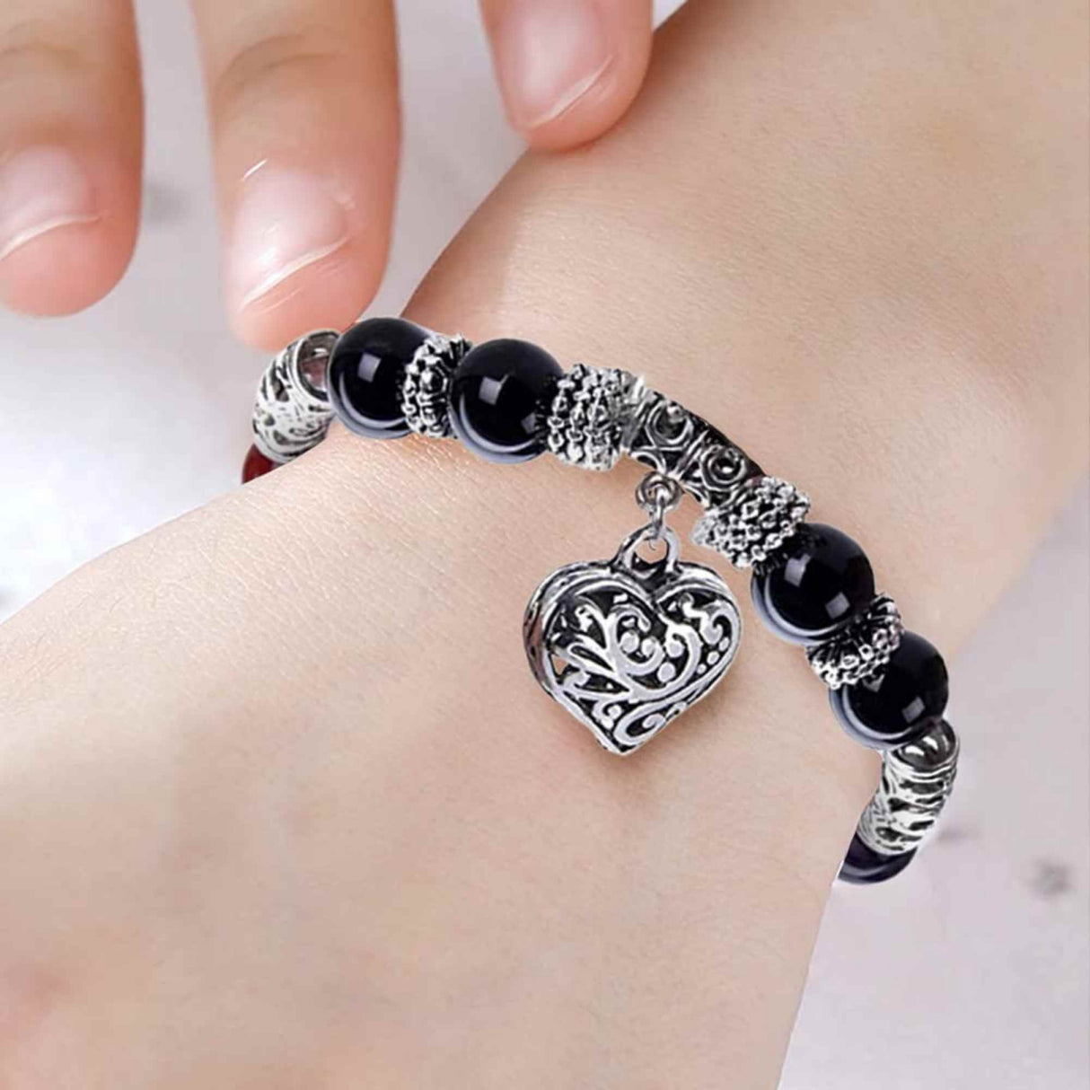 Bratara 7 chakra cu margele din pietre semipretioase si pandantiv inima 10mm