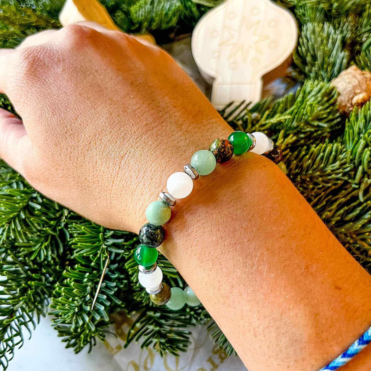 Bratara elastica "fertilitate" din cristale naturale vindecatoare cu margele de 8 mm - Potrivire elastica pentru majoritatea incheieturilor