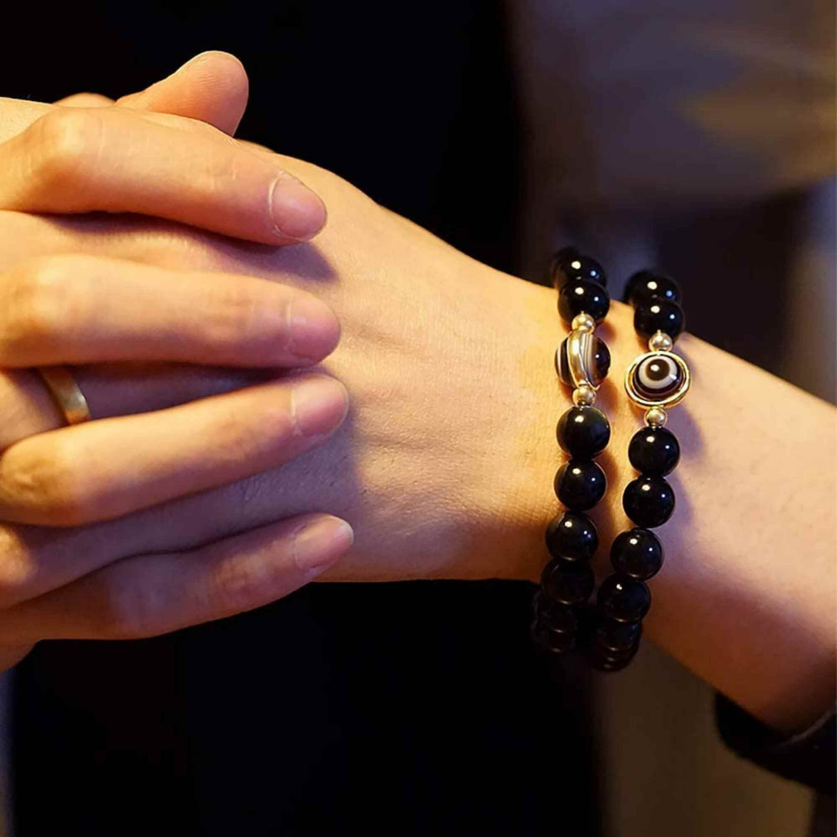 Bratara din obsidian negru si ochi natural de agat