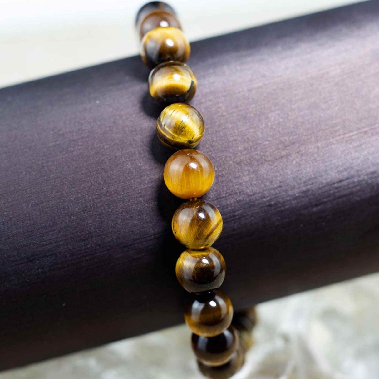 Bratara elastica cu pietre semipretioase ochi de tigru de 8 mm – bratara pentru meditatie