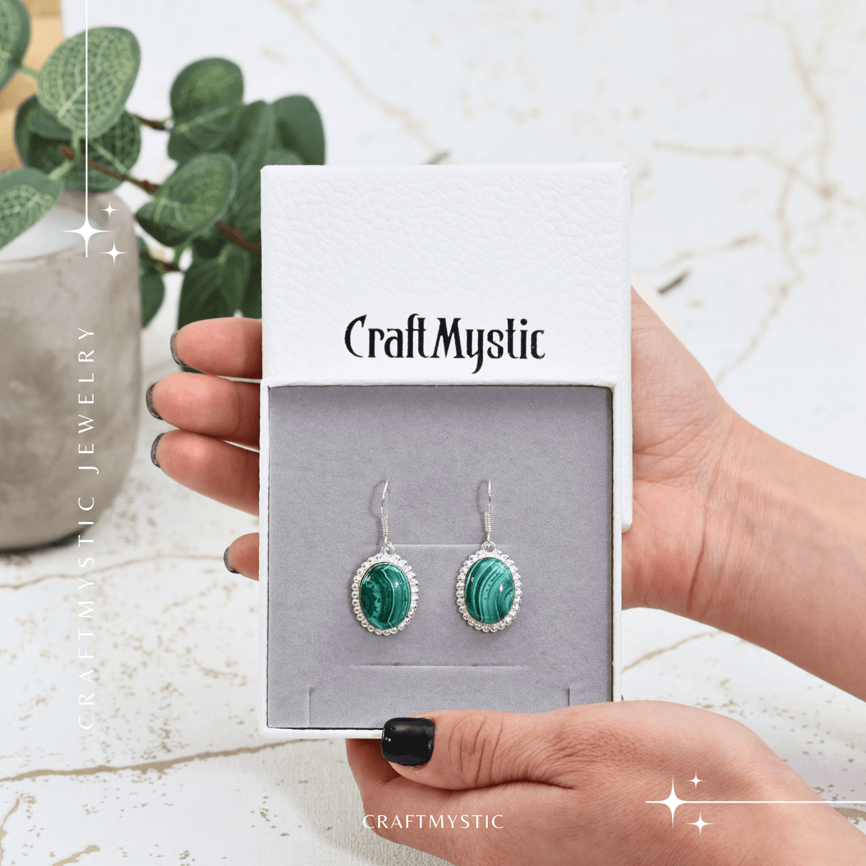 Cercei Argintii Eleganti cu Malachit Natural Oval de 16mm