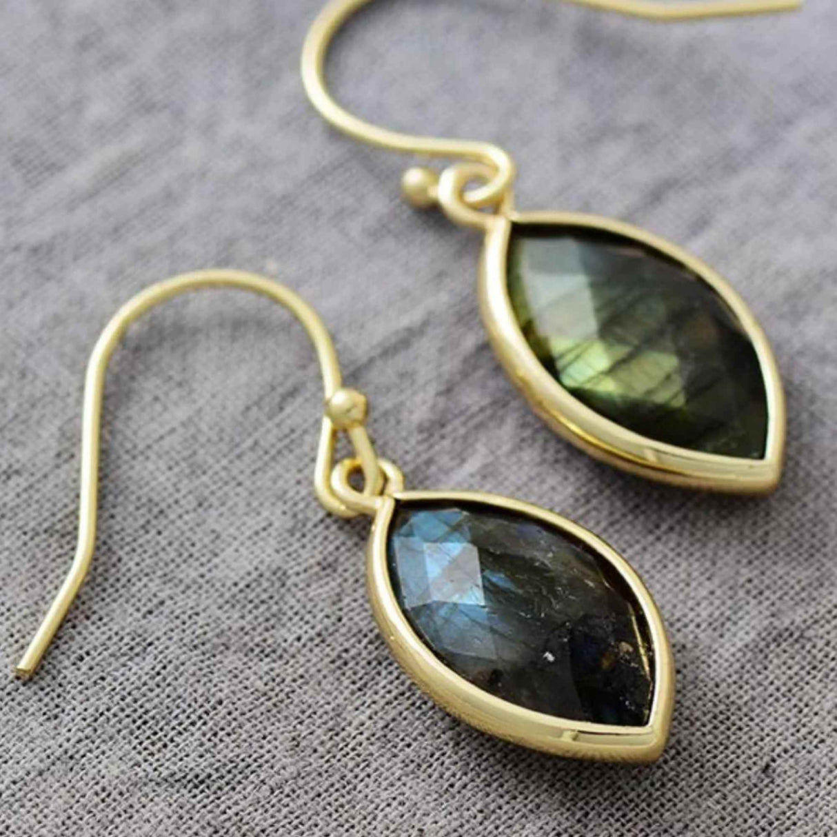 Cercei cu Piatra Semipretioasa Labradorit Naturala in forma de lacrima