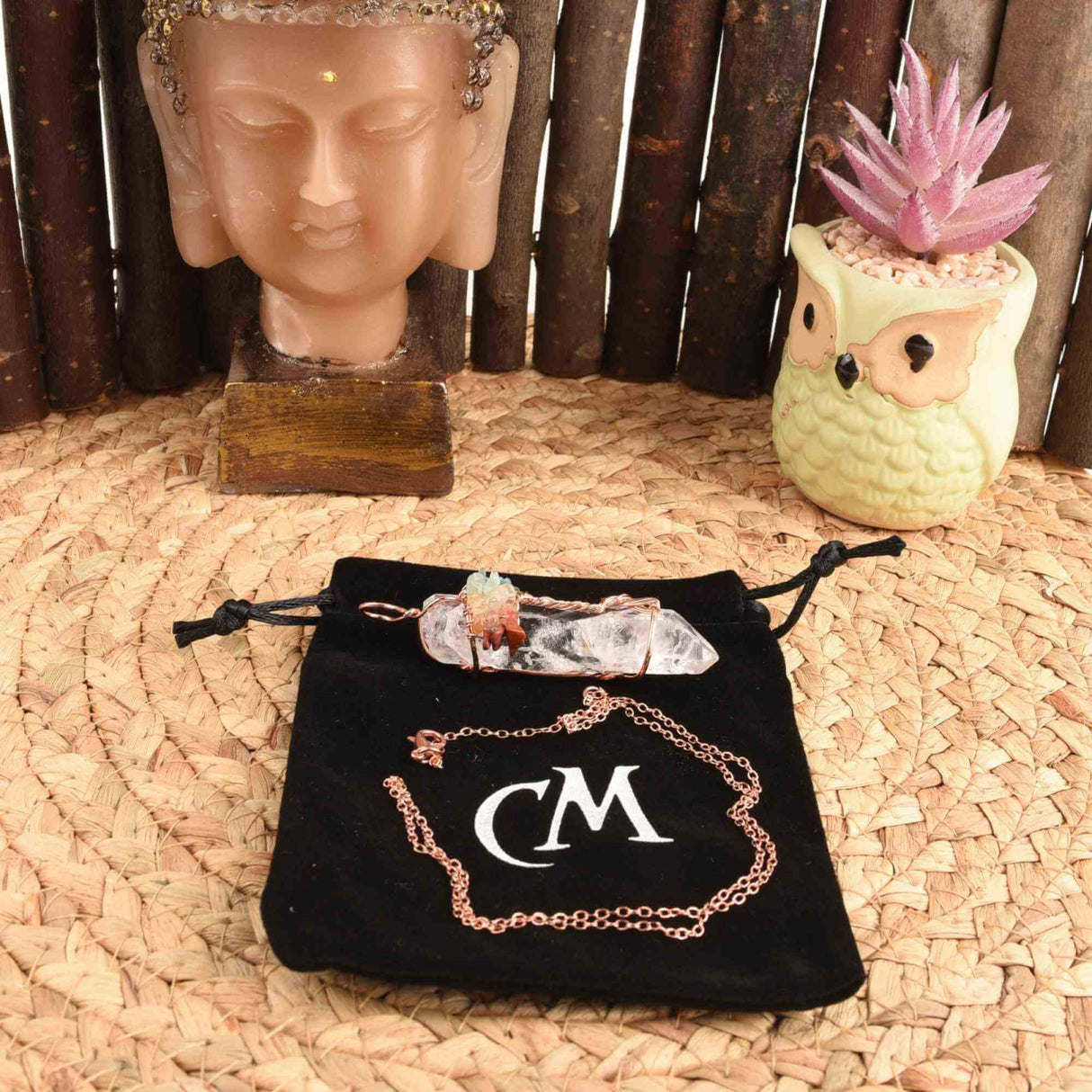 Colier 7 chakra cu Cristal de Stanca, infasurat intr-o sarma de cupru cu pietre semipretioase sparte, sub forma unui copac al vietii