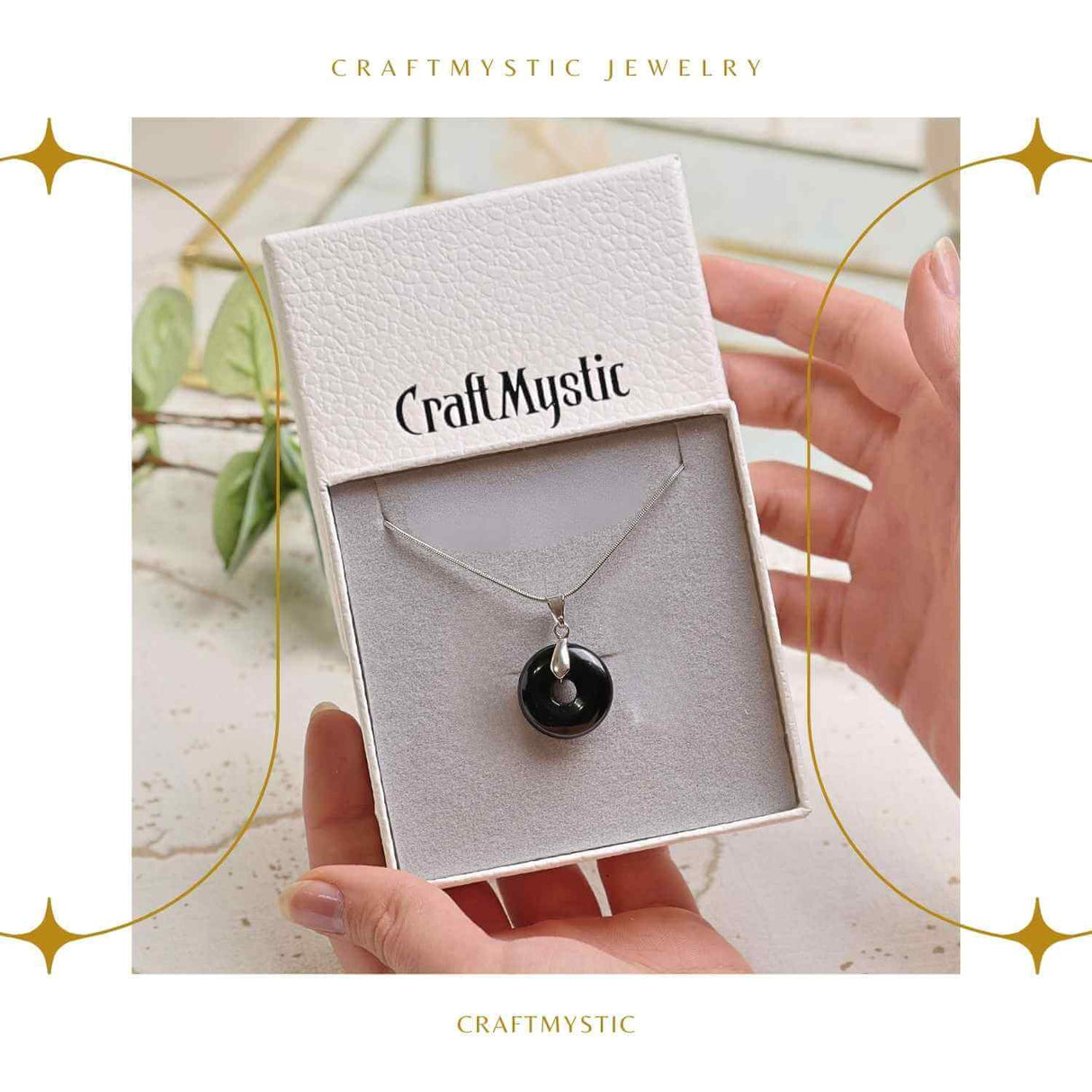 Colier Argintiu cu Obsidian Forma Pi