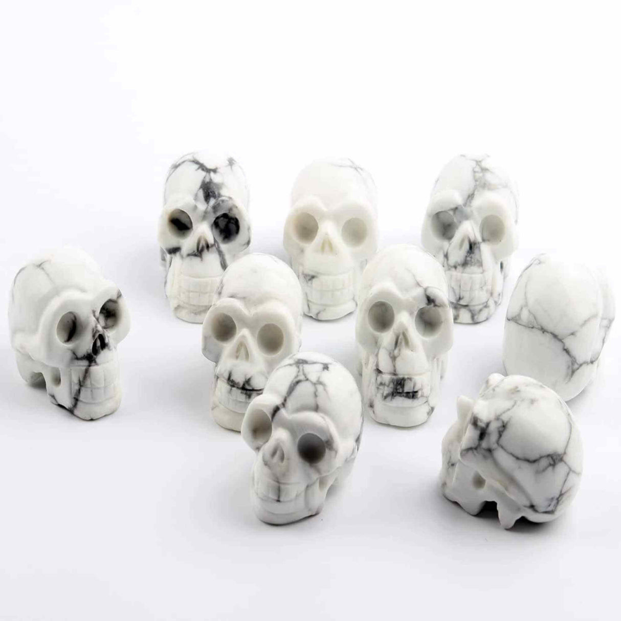 Craniu 5 cm sculptat manual din cristal de Turcoaz Alb piatra semipretioasa vindecatoare Figurina artistica pentru decor de Halloween, decoratiune pentru biroul de acasa