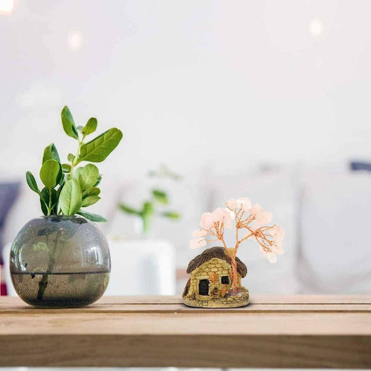 Figurina casuta cu ramuri din cristale naturale Cuart Roz