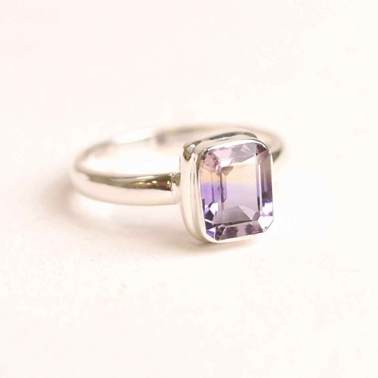 Inel argint 925 cu Ametrin natural – Claritate, armonie si eleganta