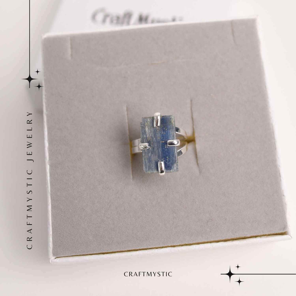 Inel Argintiu cu Kianit (cianit) Albastru