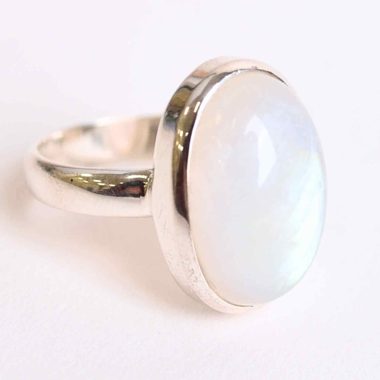 Inel din argint 925 elegant cu Piatra Lunii – Armonie emotionala si conexiune cu feminitatea