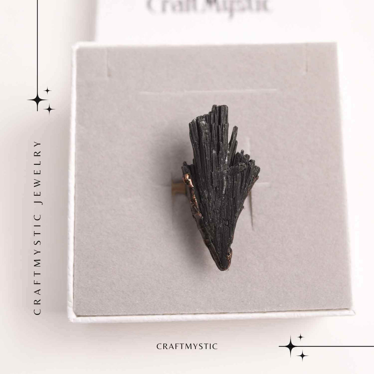 Inel Reglabil Vintage cu Turmalina Neagra aripa – Protectie si echilibru energetic