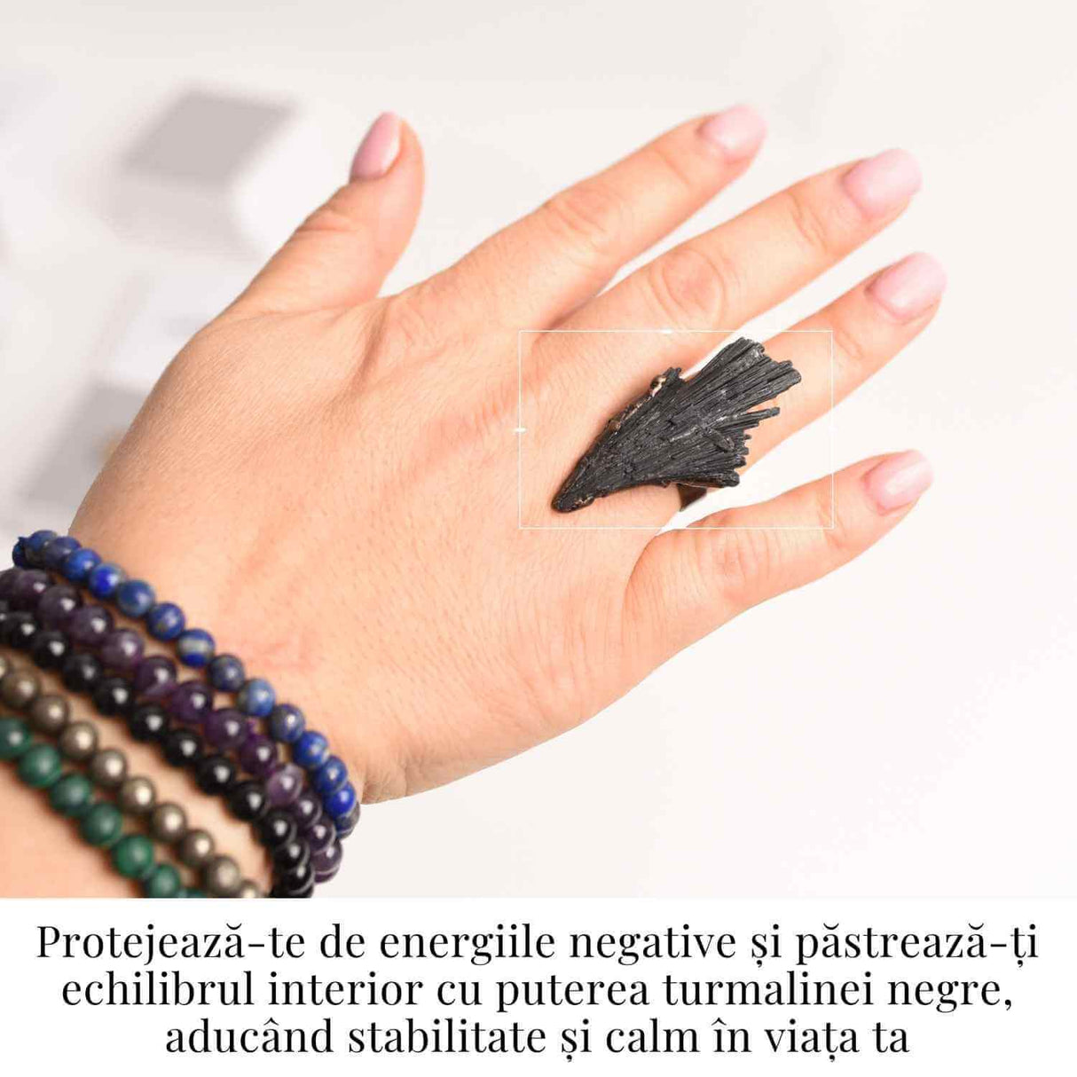 Inel Reglabil Vintage cu Turmalina Neagra aripa – Protectie si echilibru energetic