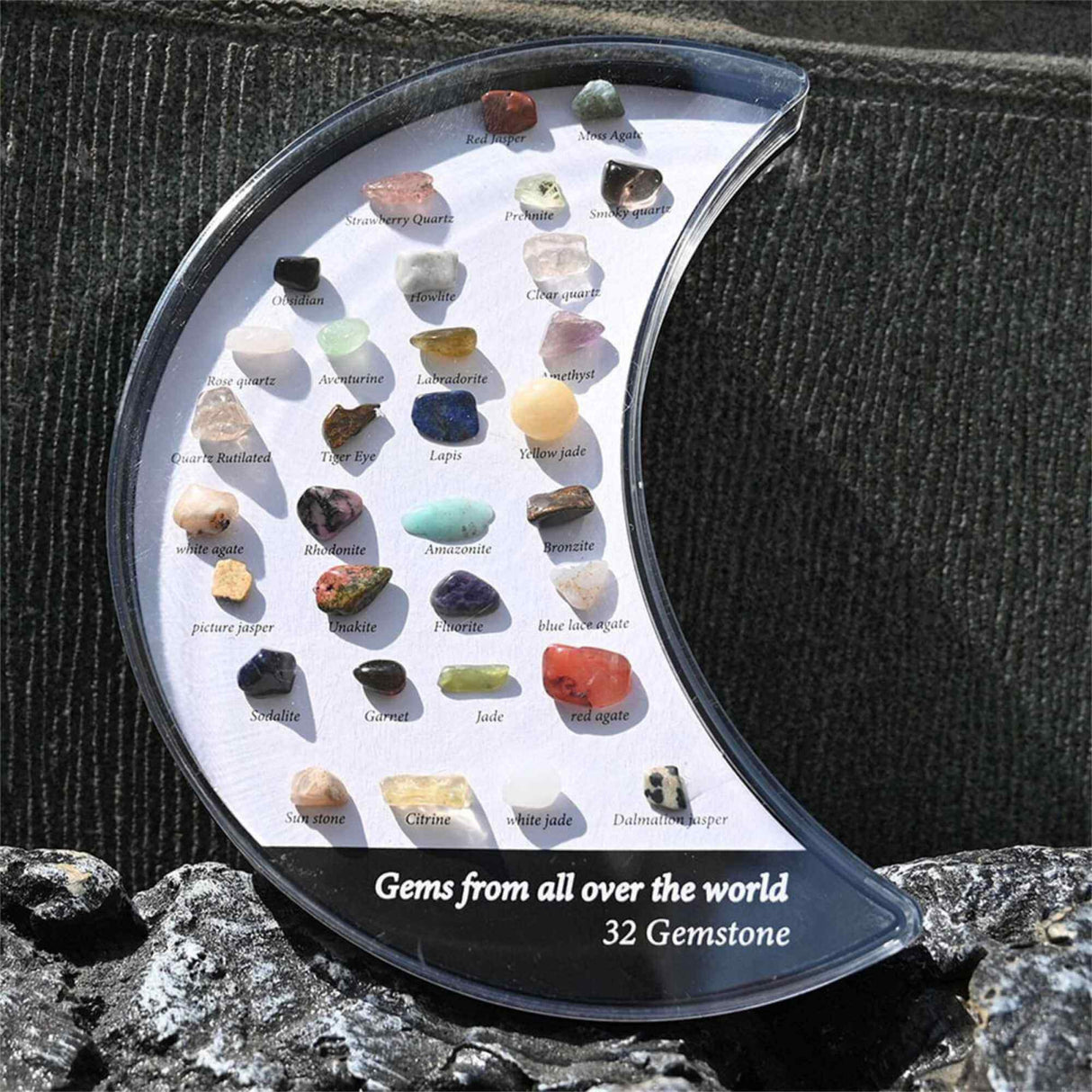 Mini set 32 pietre de colectie | Cutie in forma de luna cu pietre specimen etichetate, educationale pentru baieti si fete