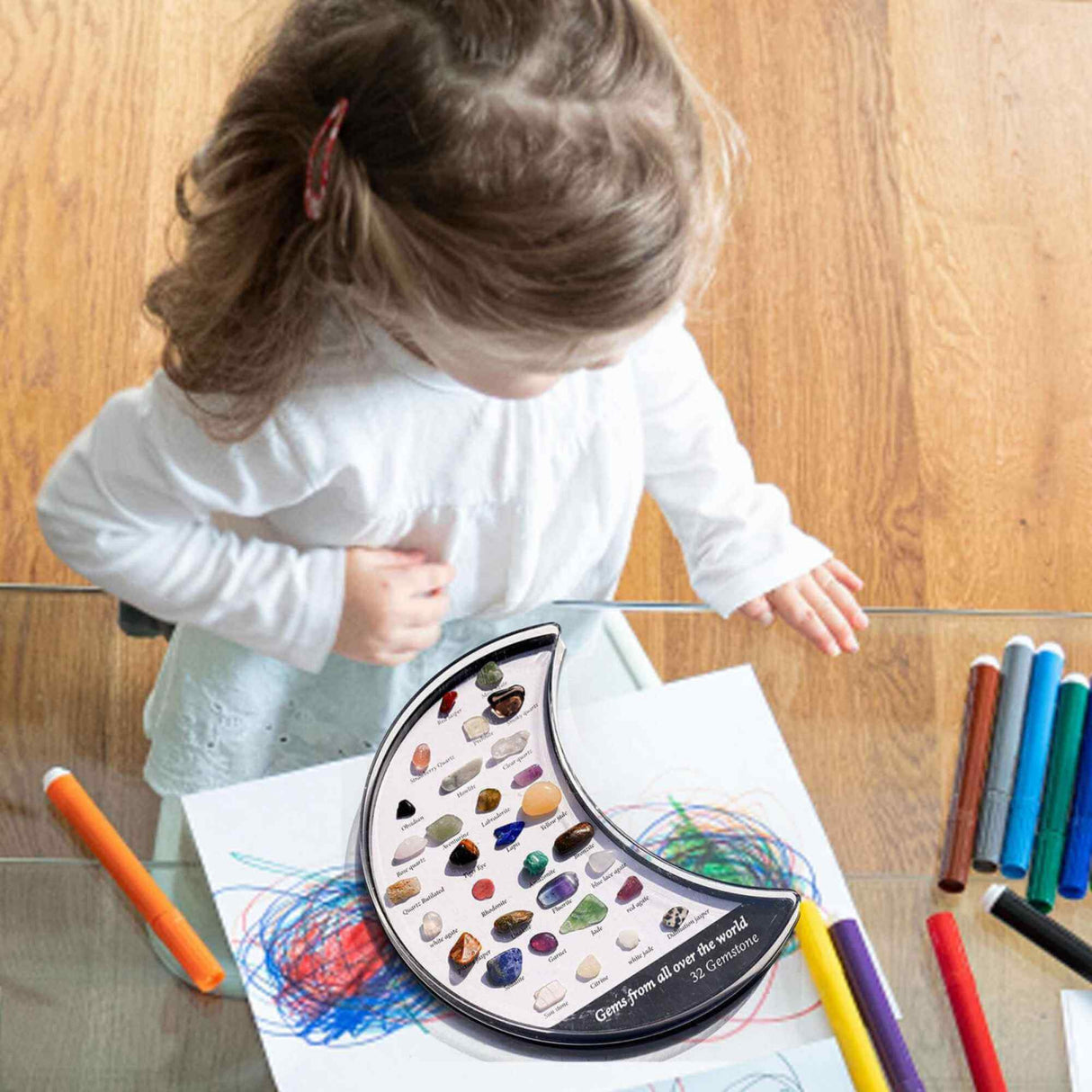 Mini set 32 pietre de colectie | Cutie in forma de luna cu pietre specimen etichetate, educationale pentru baieti si fete