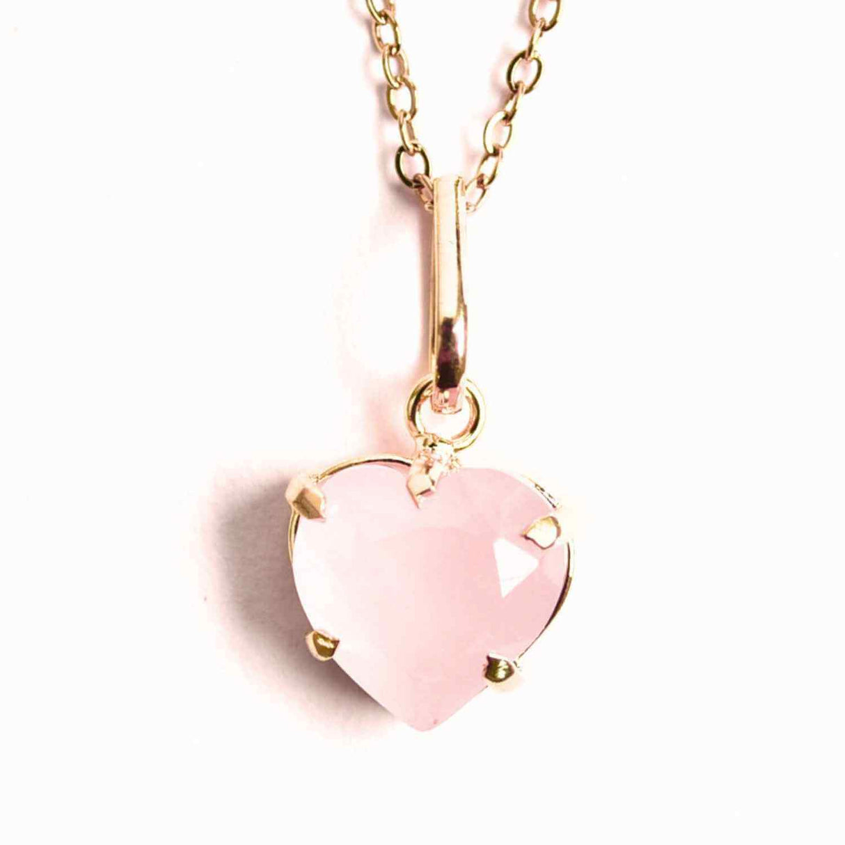 Iubire si Blandete – Colier din Argint 925 Placat cu Aur 18K cu Cuart Roz fatetat in Forma de Inima