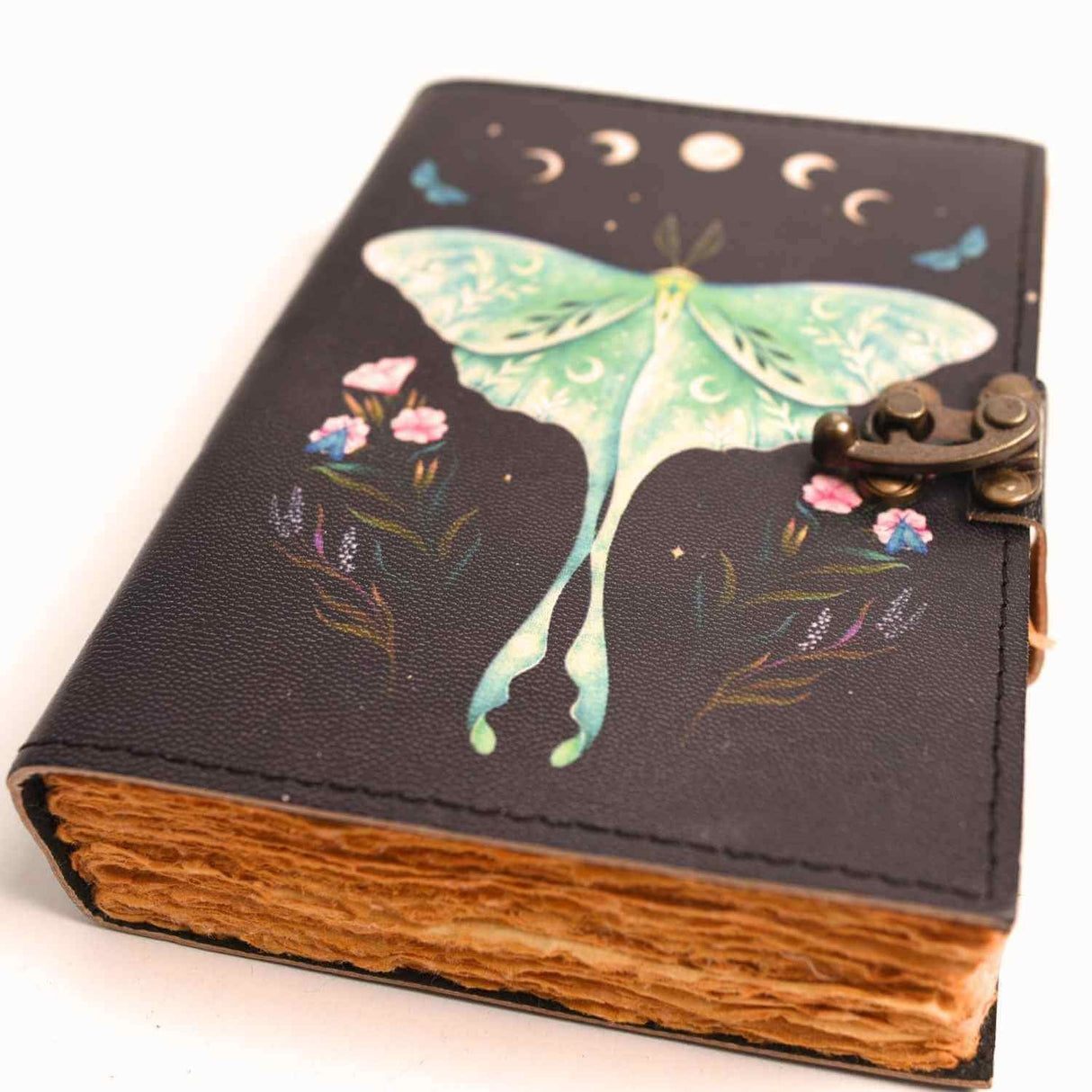 Jurnal din piele naturala cu incuietoare epoca, fazele lunii si fluture – Magie si creativitate