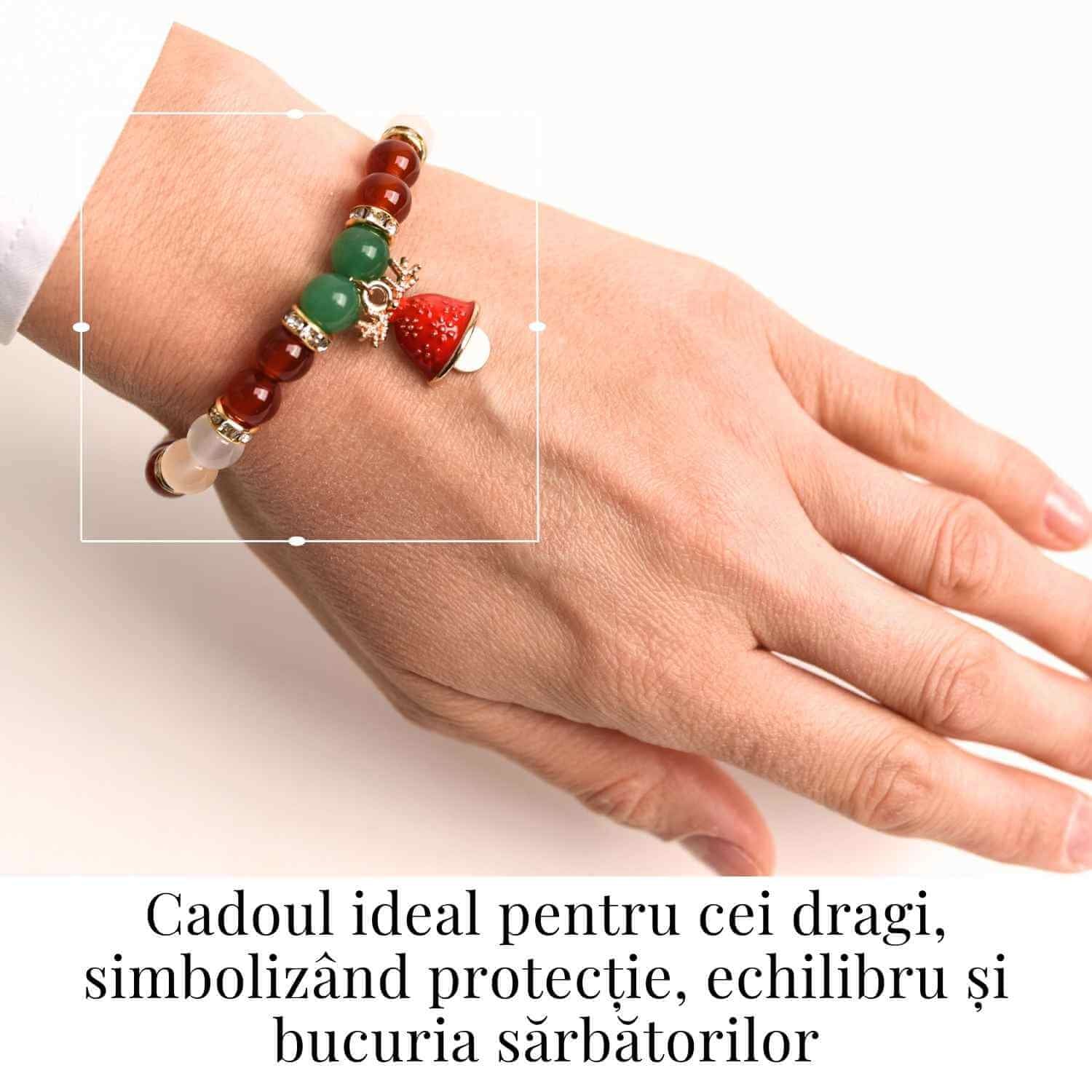 Bratara naturala Agat rosu, alb si aventurin verde cu accesoriu mixt - echilibru si noroc