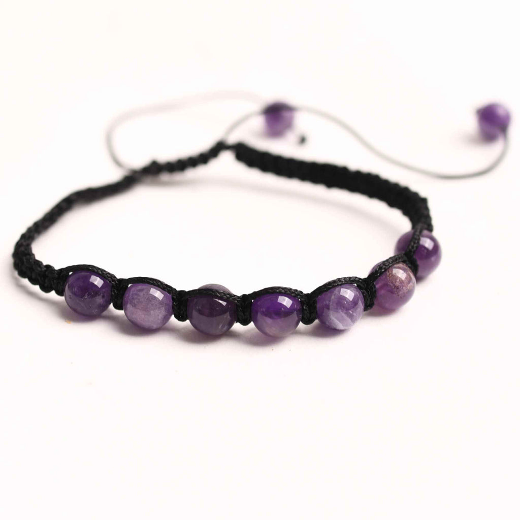 Bratara Handmade Reglabila cu Margele 6mm Rotunde de Ametist si Ciucuri Macrame