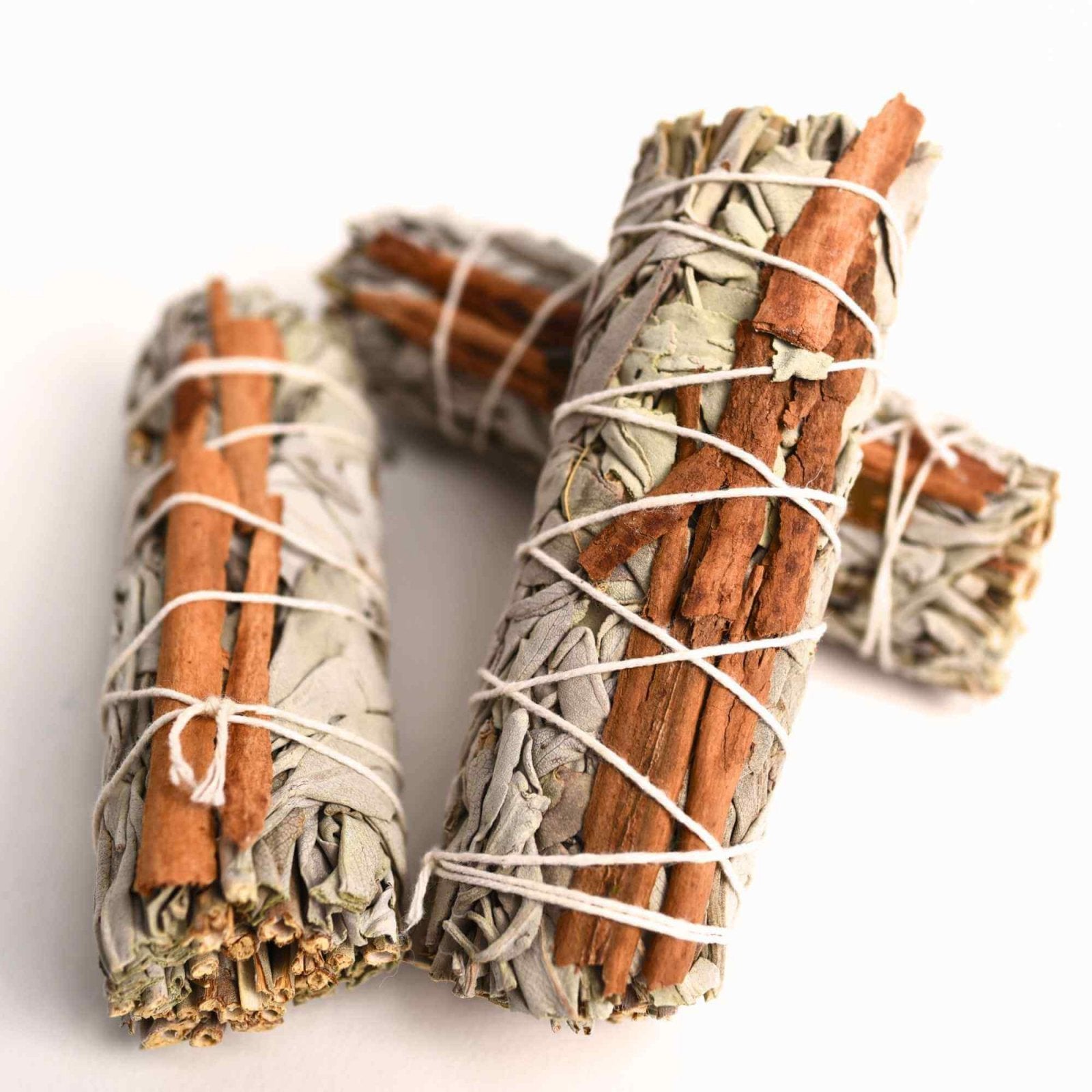 Buchet Salvie Alba California cu Scortisoara