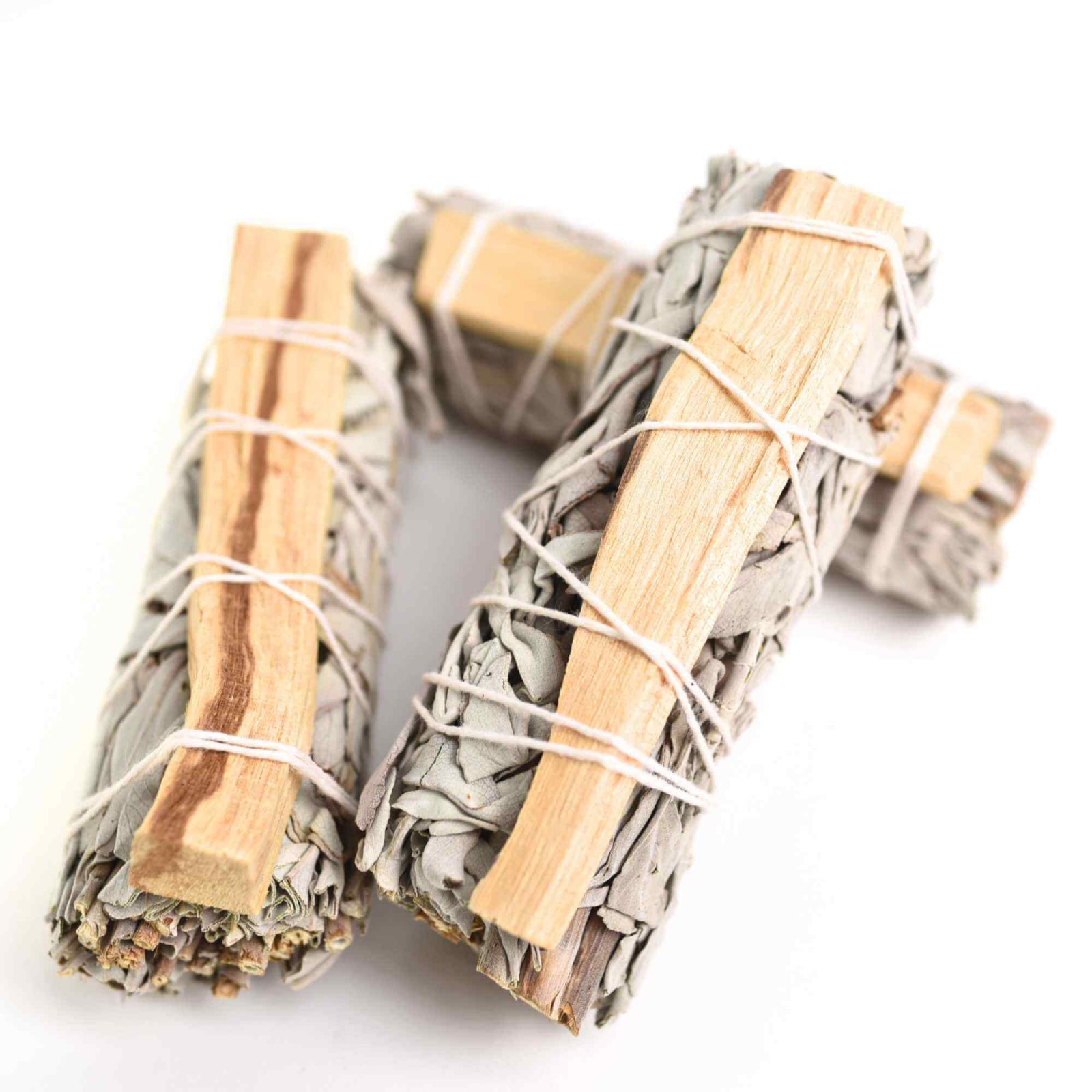 Buchet Salvie Alba California cu lemn Palo Santo – Purificare si Energie Pozitiva