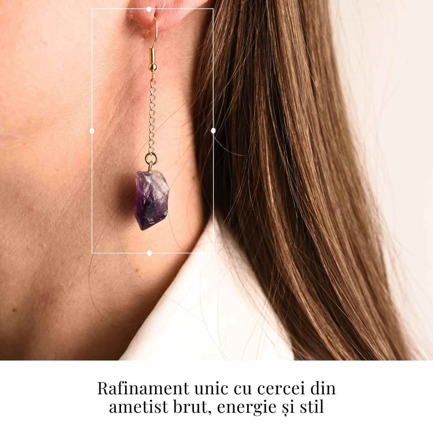 Cercei Aurii model cu Lant si Ametist Brut, Eleganta si Calm Interior