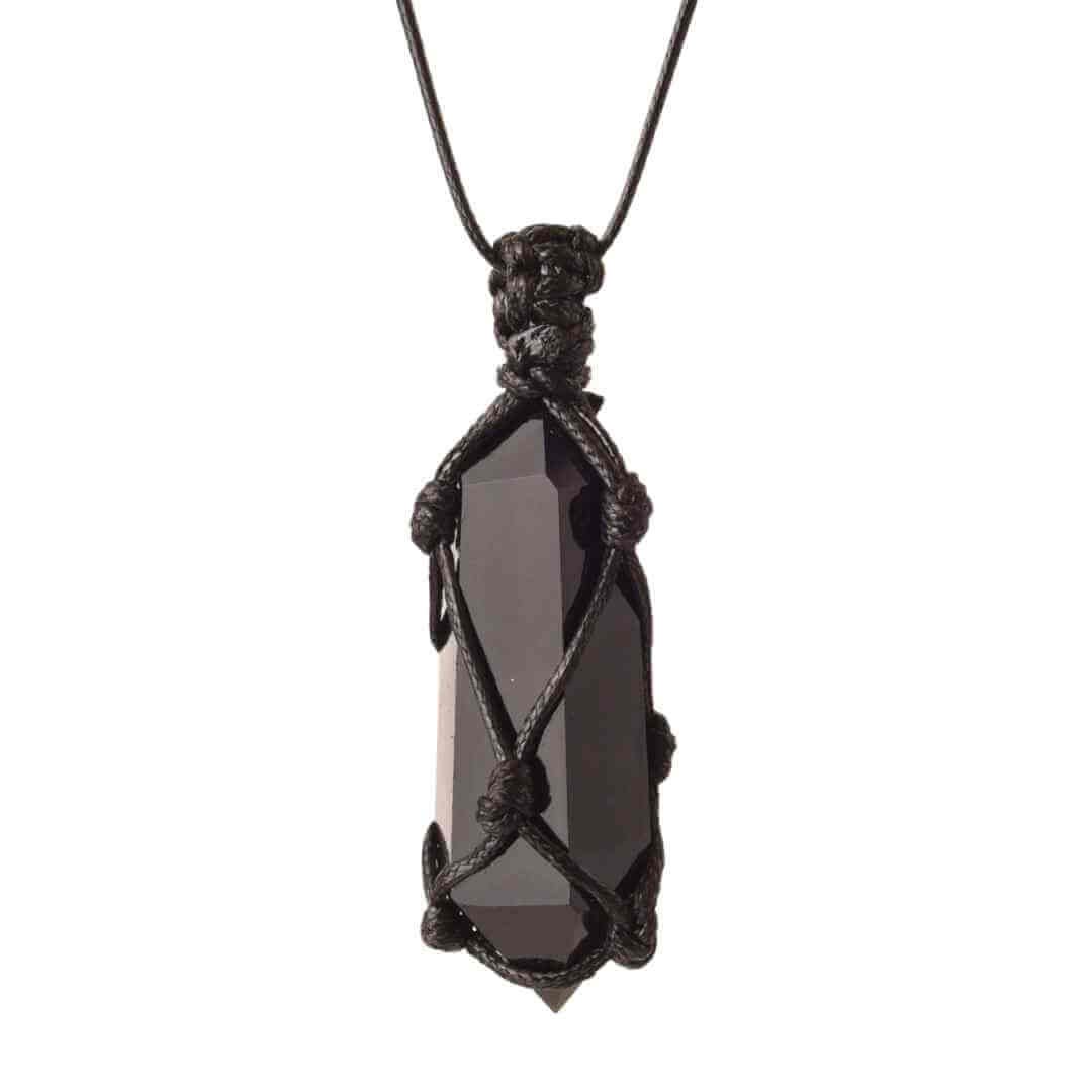 Colier cu cristal vindecator Obsidian Negru, in forma hexagonala dublu varf, infasurat intr-o plasa de franghie neagra ajustabila – pentru protectie, stabilitate si armonie