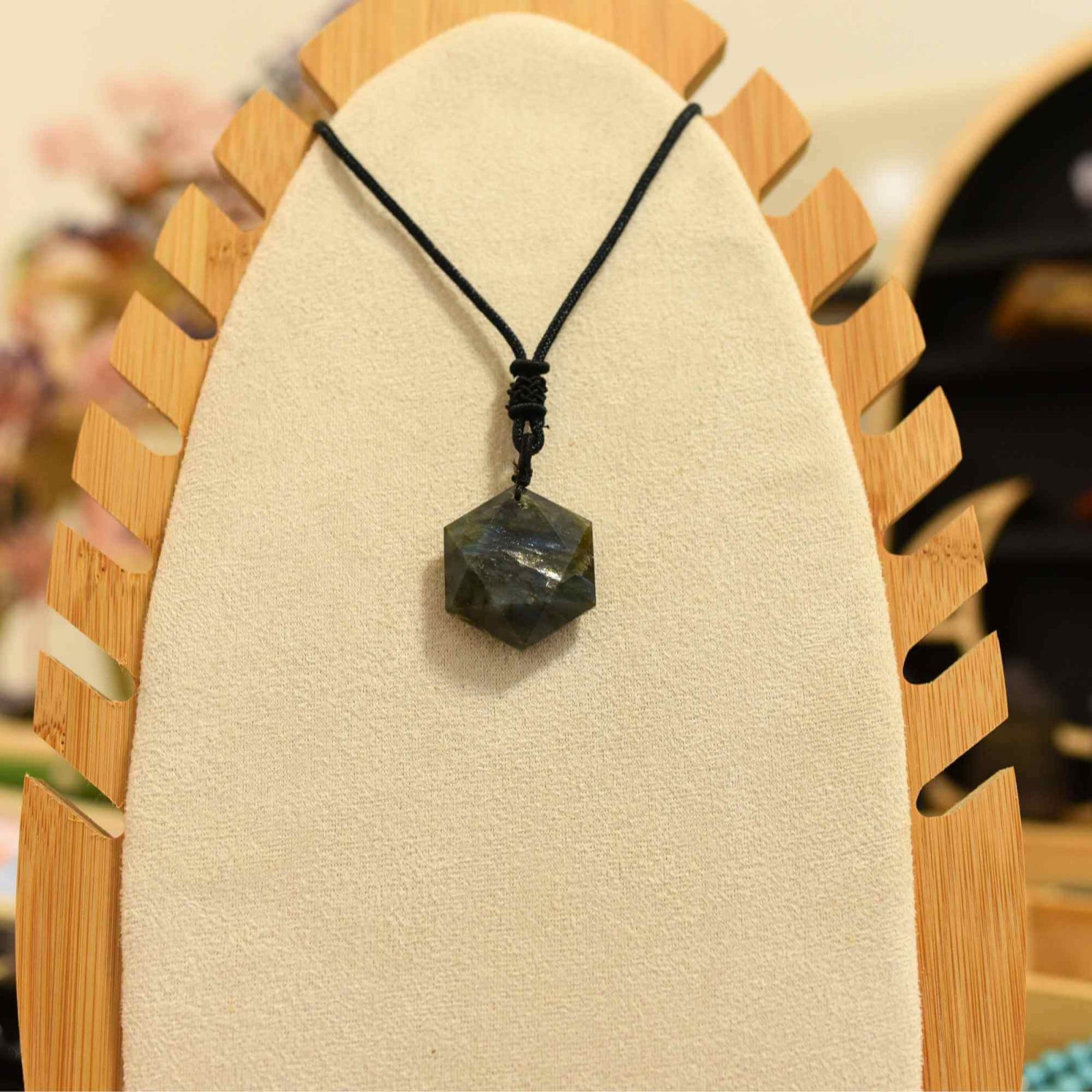 Colier Amuleta cu Hexagrama din Labradorit Natural