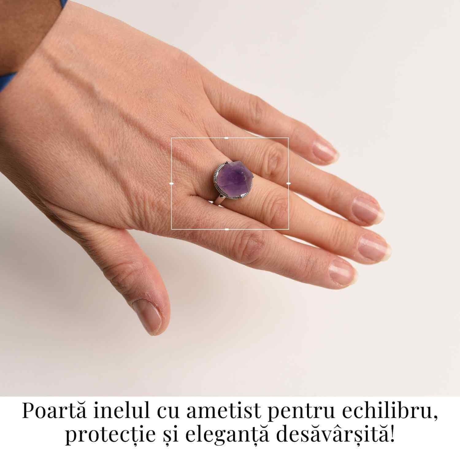 Inel ajustabil argintiu cu piatra naturala varf de ametist
