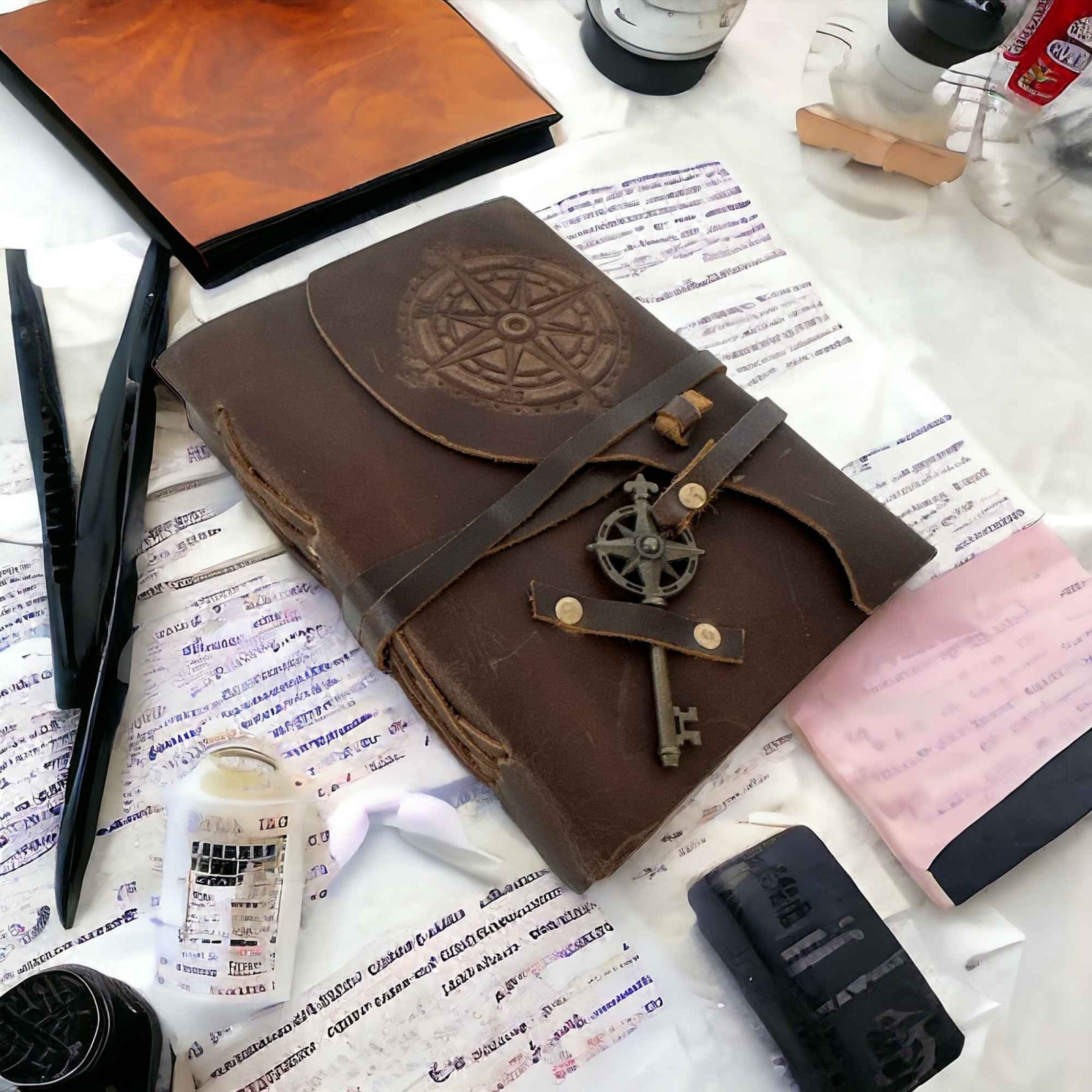 Jurnal Vintage din Piele cu Busola