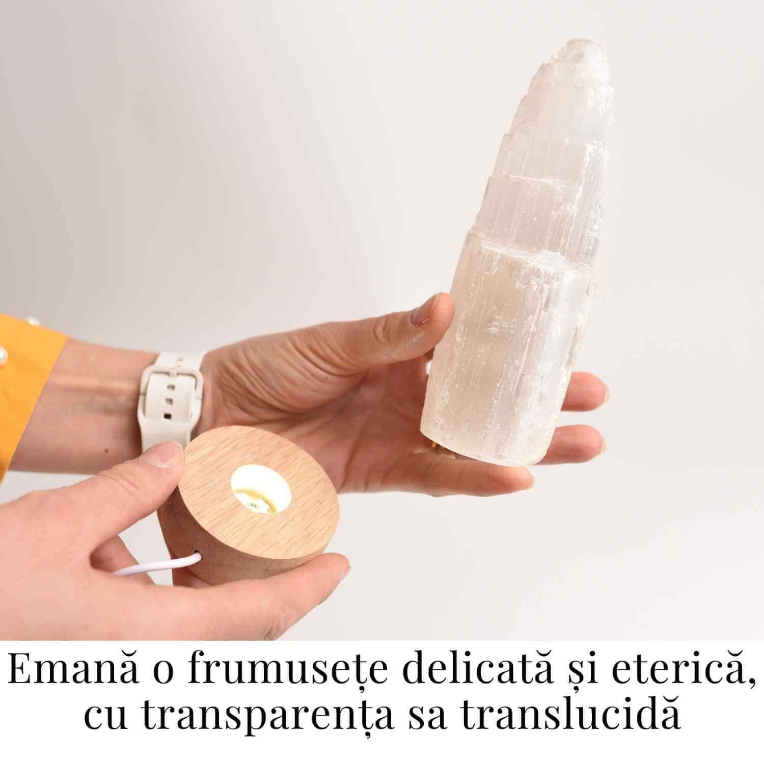 Lampa de noapte din Selenit natural – Purificare si Liniste