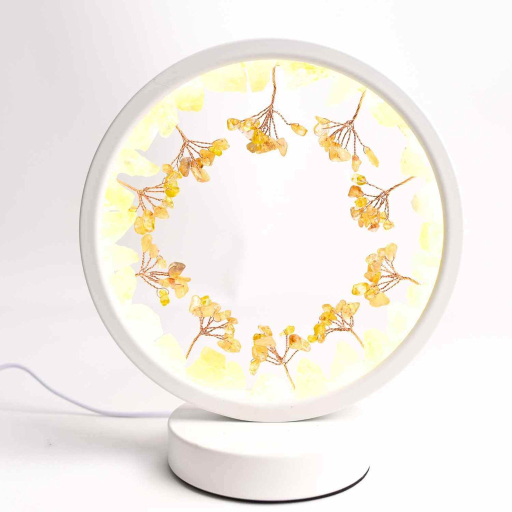 Lampa de Noapte Rotunda cu Cristale Citrin Brut si Rulat – Energie Pozitiva si Calm pentru Casa Ta