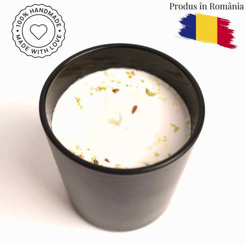 Lumanare cu ulei esential de patchouli, vanilie & lavanda – Relaxare si echilibru total