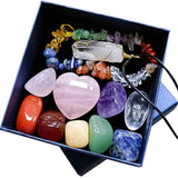 Mini Set cu 8 mini pietre semipretioase polisate, 1 bratara chakra, 1 colier cu cristal de stanca si o inima din cuart roz