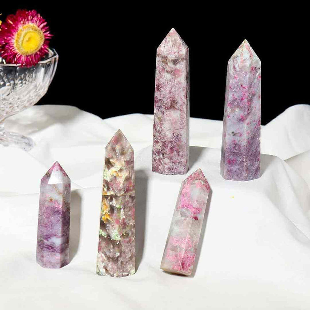 Turn de cristal din Turmalina Roz 9-10 cm Bagheta cu 6 fete pentru vindecare, meditatie si decor in casa si birou