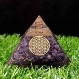 Piramida Orgonica cu cristal Ametist si simbolul floarea vietii 8 cm – Pentru energie, vindecarea reiki, echilibrarea chakrelor