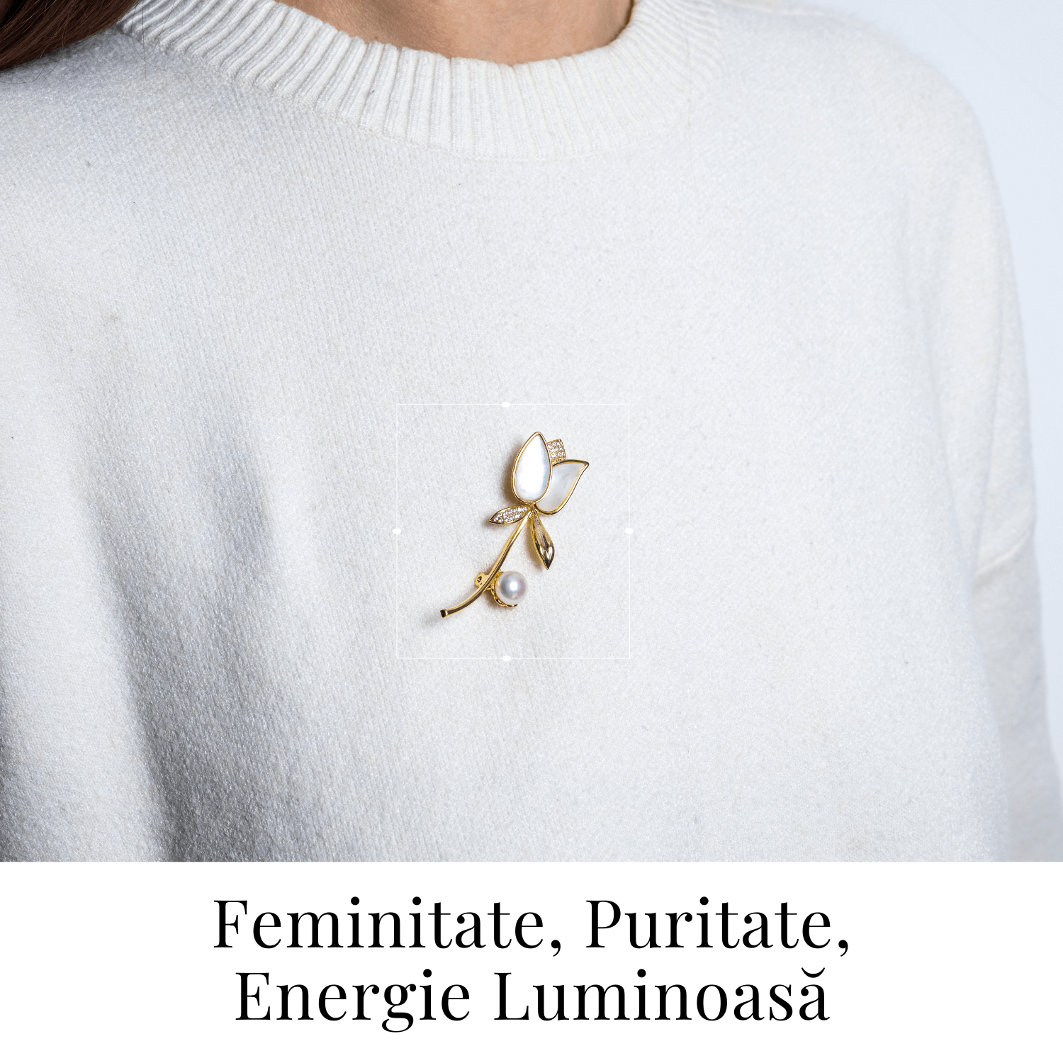 Raza de lumina – Brosa cu design floral cu perla si straluciri sidefate