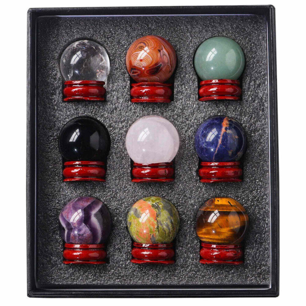 Set 9 sfere din cristale naturale sempretioase in cutie cadou – Pentru decor feng shui, meditatie, astrologie