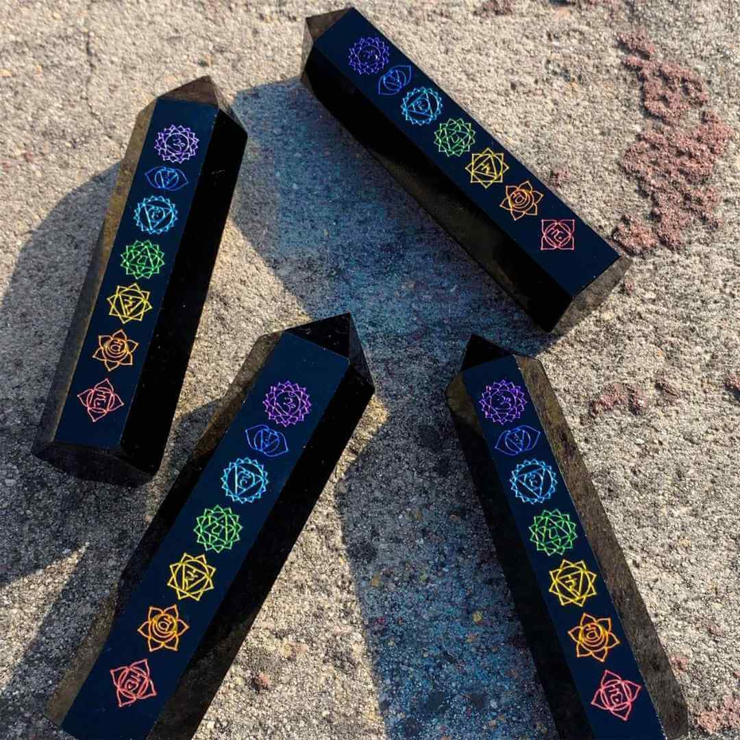 Turn de cristal din Obsidian Negru 9-10 cm cu cele 7 Chakre