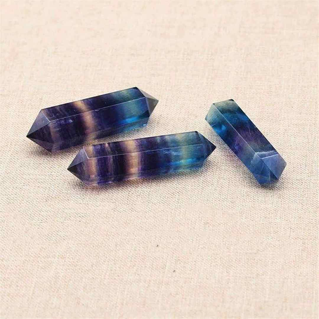 Obelisc de cristal natural Fluorita dublu varf 9-10 cm Cristalul lustruit pentru concentrare, curatarea energiei si echilibrarea chakrei celui de-al Treilea Ochi